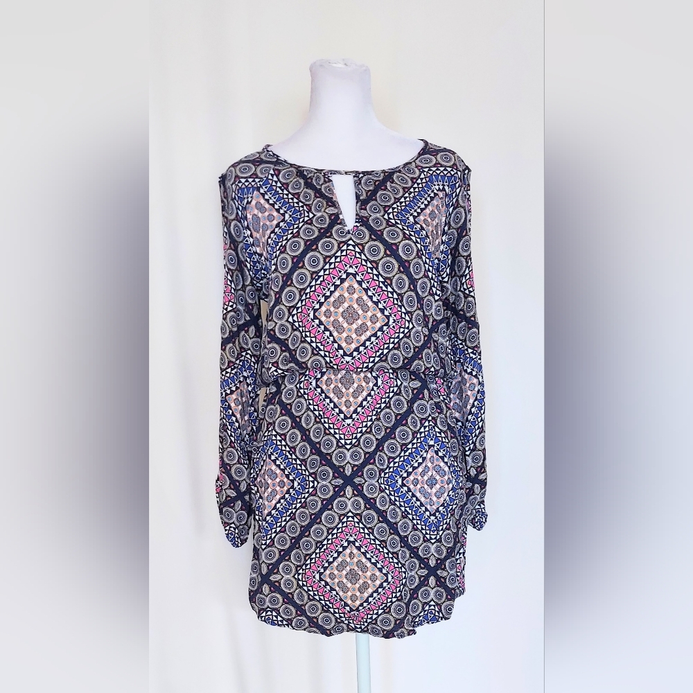 Renee C Geometric Key Hole Dress Neck Arm Cutouts Size Small